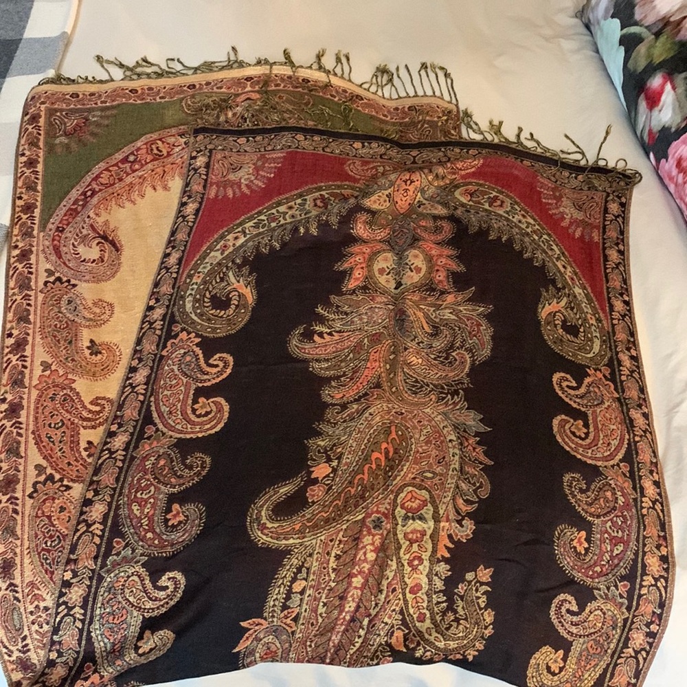 🇮🇹 Italian Pashmina - red, gold, orange and black threads❤️🖤